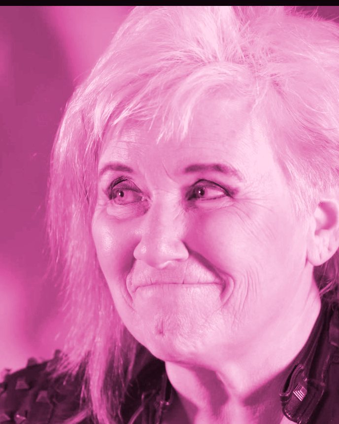 Jennifer Batten, chitarrista di Michael Jackson e Jeff Beck, in StrongHer