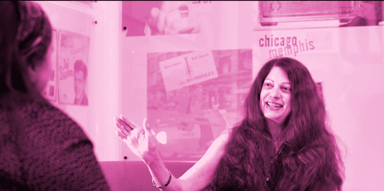 Scarlet Rivera, violinista di Bob Dylan, in StrongHer
